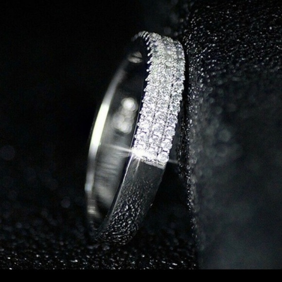 Diamond Eternity Ring Band pave setting 1/2 comfort fit 3 row - Picture 4 of 9